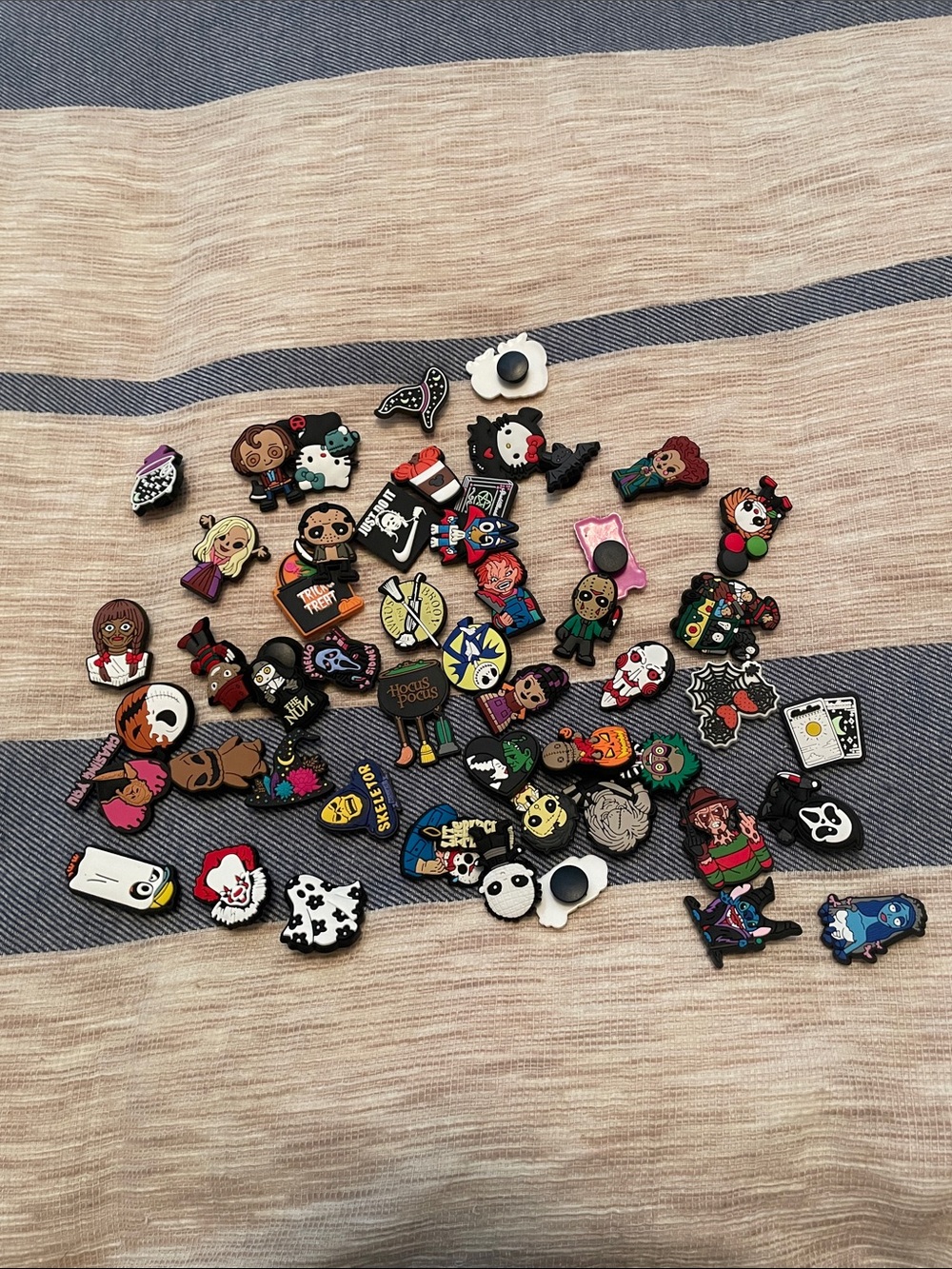 Pieces Random Halloween Shoe Charms Adult 50Pcs